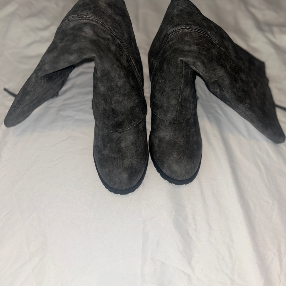 Stylish Gray Women’s Muk Luke Boots, Size 10. Excellent Condition - Picture 4 of 4